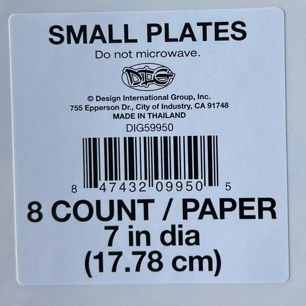 10 Pack 8 Count Retro Christmas Ornament Paper Plates 7
